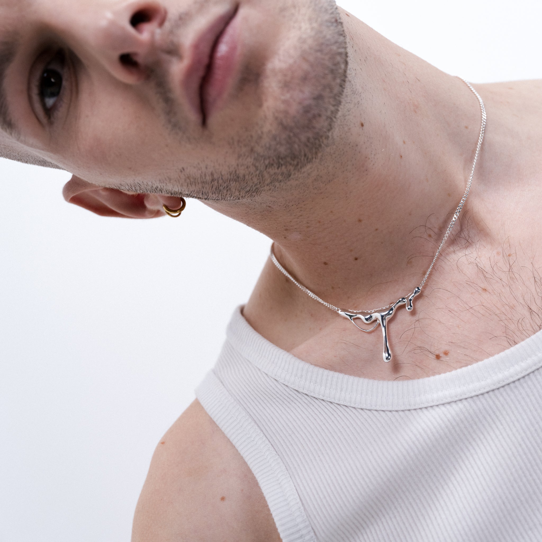 DROPS 9_the Necklace